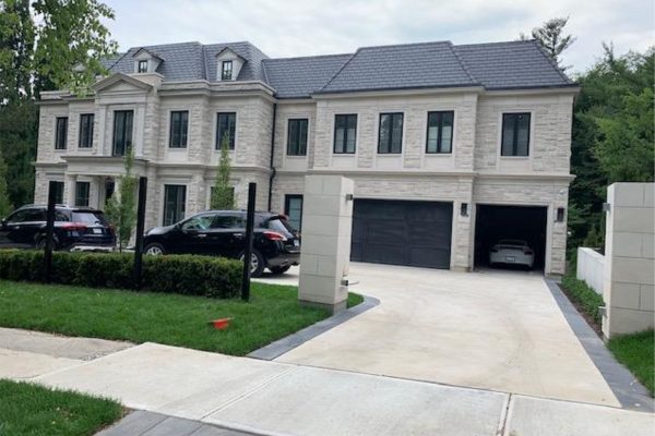 23 Tudor Gate